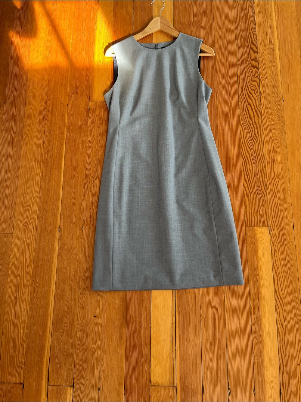 Theory Sleeveless Gray Sheath Dress